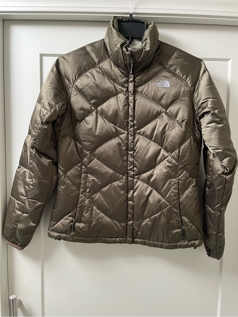 The North Face Aconcagua Women's 550 Puffer Jacket-EUC-size Large